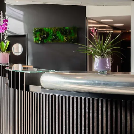 Novotel Suites Geneve Aeroport-3
