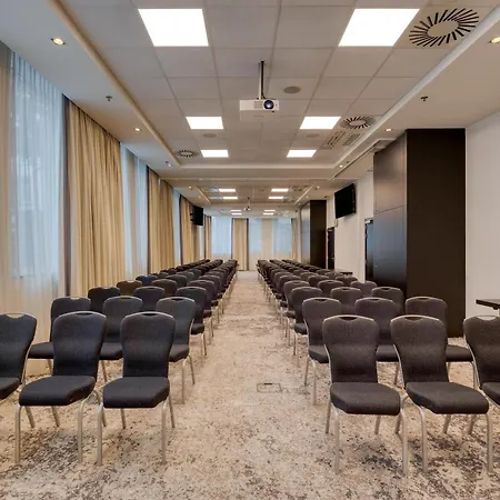 Radisson Hotel Brussels Centre Midi-3