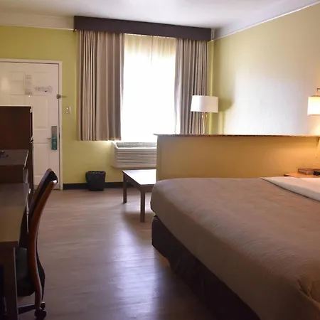 Quality Inn & Suites Gallup I-40 Exit 20-2