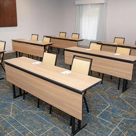 Hampton Inn & Suites Williamsport - Faxon Exit-2