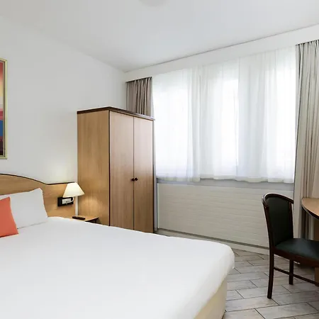 Residence Studio Geneve Centre-2