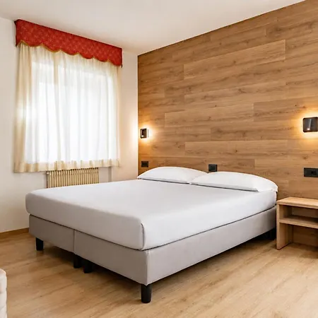 Hotel Italo-2