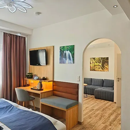 Wellness Hotel Garni Krone-3