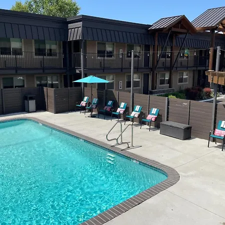 The Hotel Y, A Dazzler Select By Wyndham-3