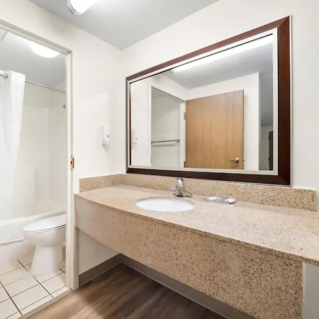 Quality Inn & Suites Black River Falls I-94-3
