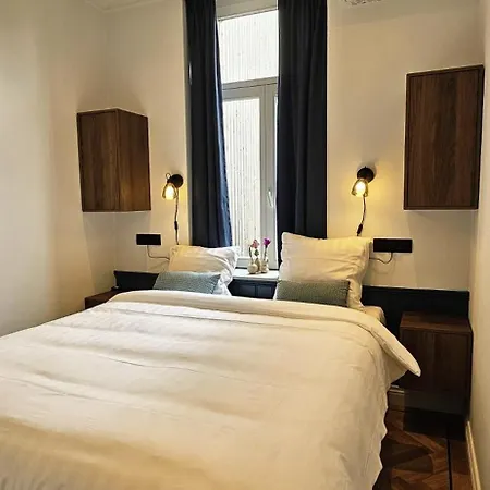 Auberge A Gen Kirk B&B-3