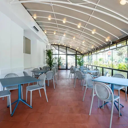 B&B Hotel Pesaro Des Bains-3