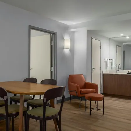 Courtyard By Marriott Hershey Chocolate Avenue-3