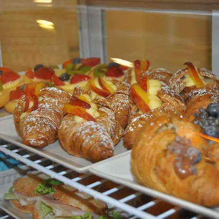 Hotel Susy - Bakery&Gluten Free - direttamente su viale Dante a due passi dal mare-3
