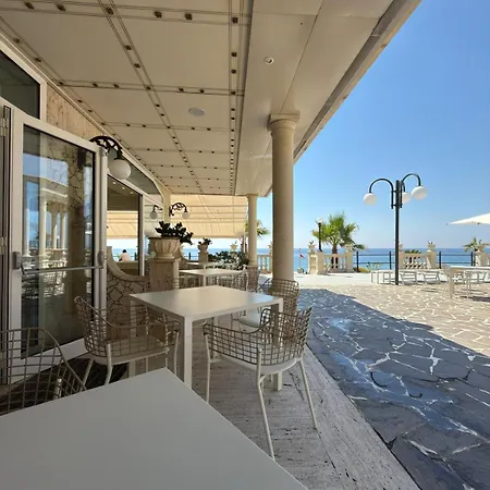 Hellenia Yachting Hotel & Spa-2