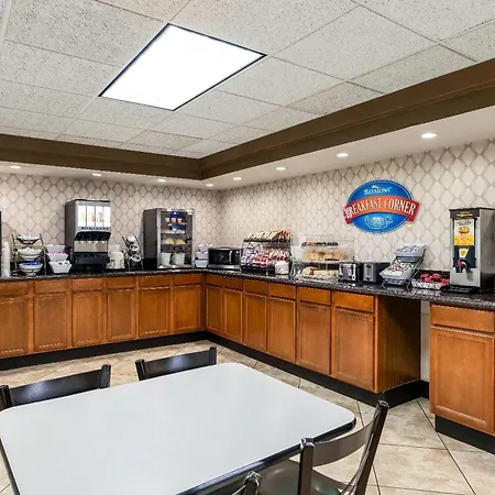 Baymont By Wyndham Janesville-3