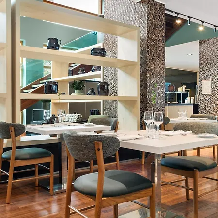 Axis Porto Business & Spa Hotel-2