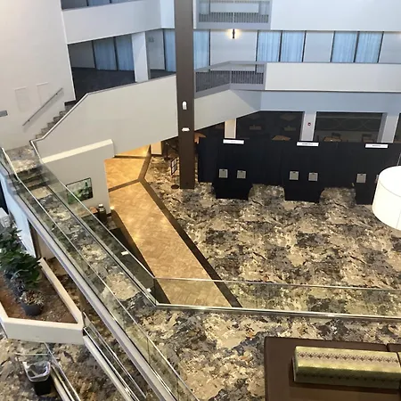 Wyndham Grand Executive Center Little Rock Airport-3