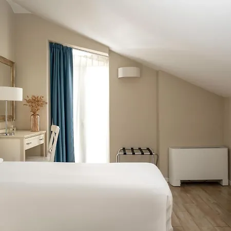 BeYou Hotel Villa Rosa-3