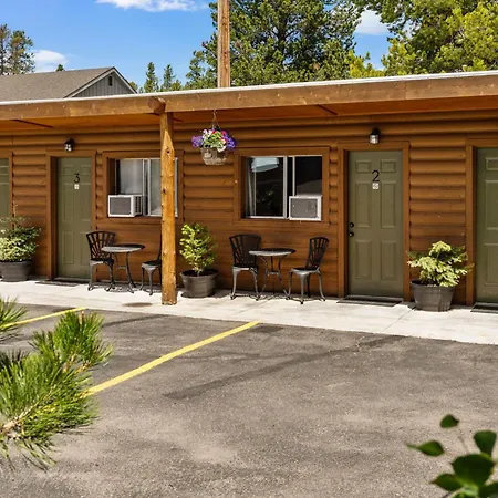 Elkhorn Cabins And Inn-3