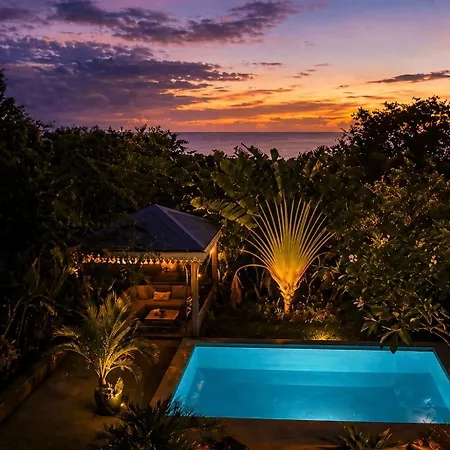 BUNGALOW La Tortue Bleue-2