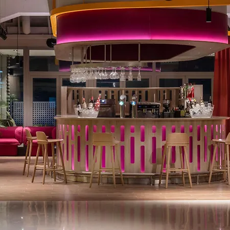 Ibis Styles Barcelona Sant Joan Despi-2