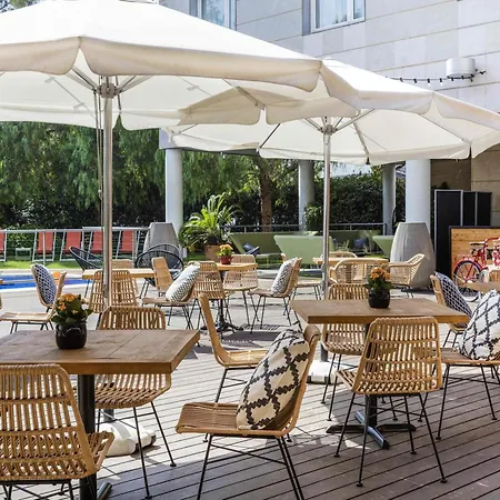 Novotel Barcelona Cornella-3