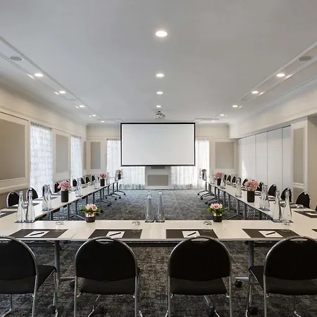 Moevenpick Hotel Auckland-2