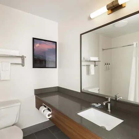 Fairfield By Marriott Inn & Suites Grand Rapids Airport-3