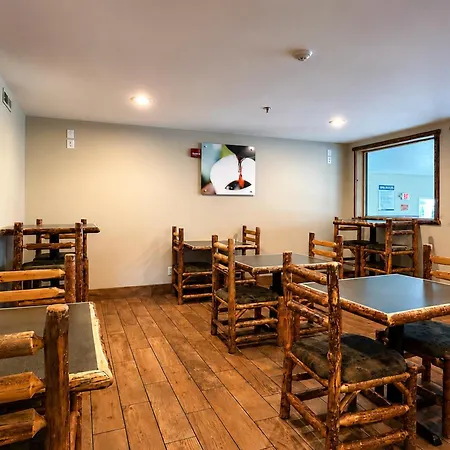 Microtel Inn & Suites By Wyndham Bozeman-3