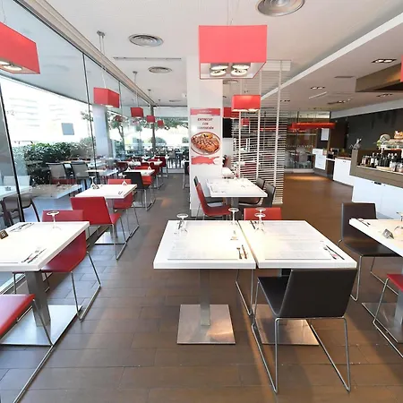 Ibis Lleida-3