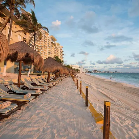 Club Regina Cancun-2