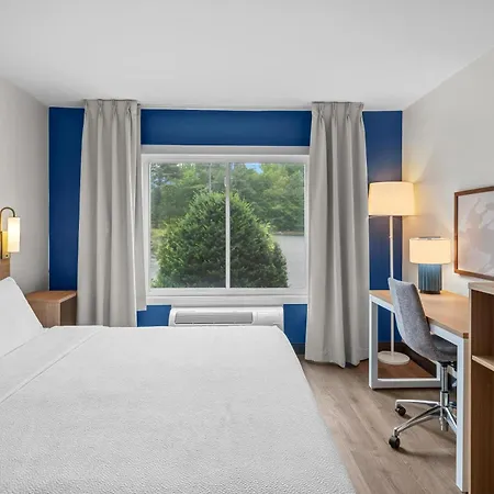 Spark By Hilton Brunswick-3