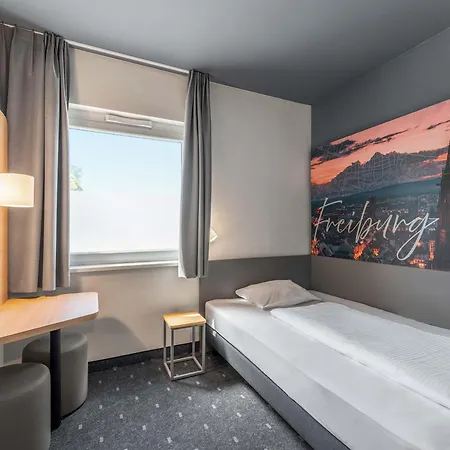 B&B Hotel Freiburg-Süd-2