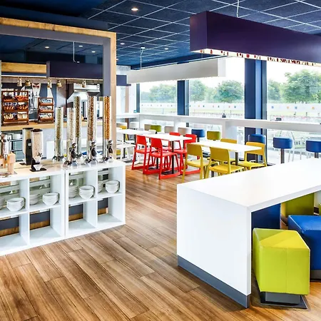 Ibis Budget Hotel Edinburgh Park-2