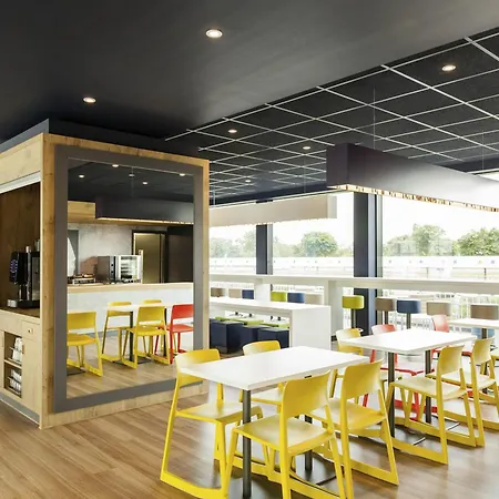 Ibis Budget Hotel Edinburgh Park-3