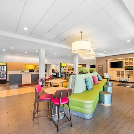 Home2 Suites By Hilton Charlotte Airport-3