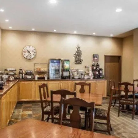 Comfort Inn & Suites Macon-2