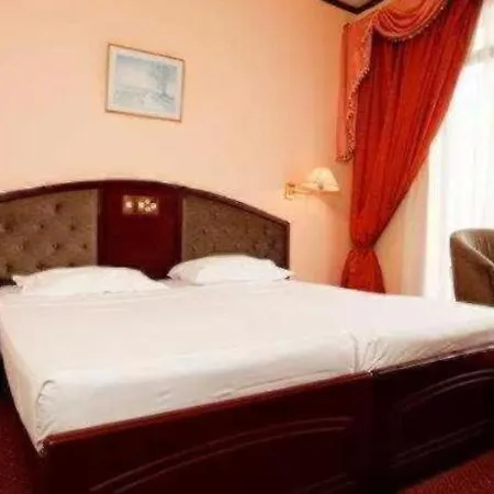 Devon Hotel-2