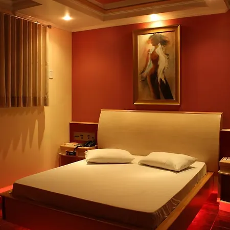 Xenon Motel (Adults Only)-2