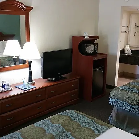 Baymont By Wyndham Sarasota-2