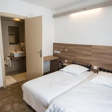 Hotel Les Voyageurs-2
