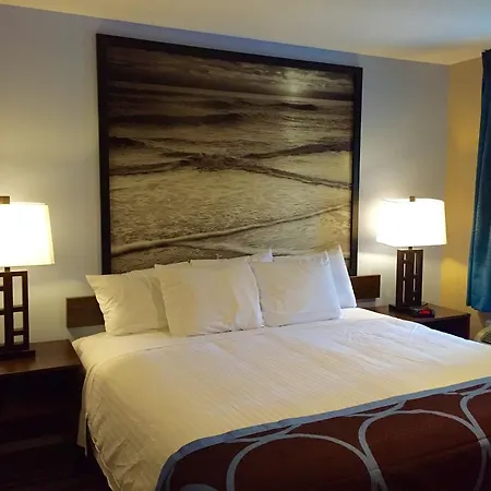 Super 8 By Wyndham Asbury Park-3