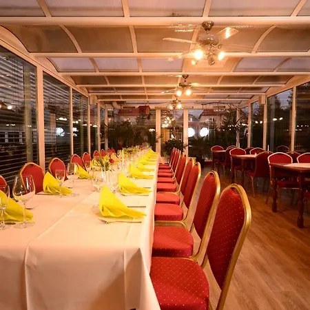 Hotel am Stadtwald-2