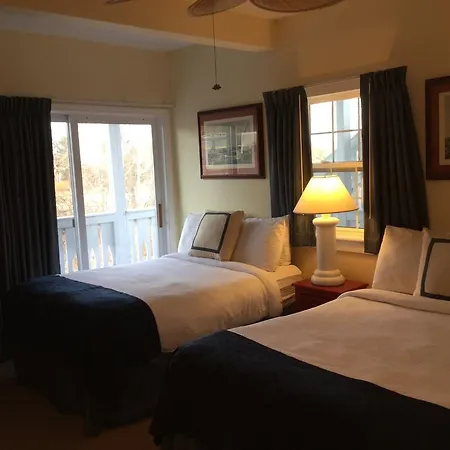The Beach Rose Inn-3