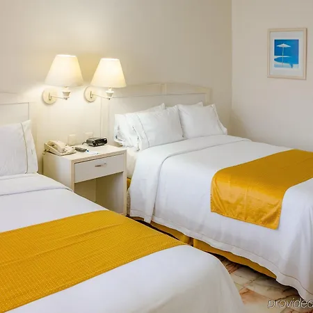 Holiday Inn Express Cancun-2