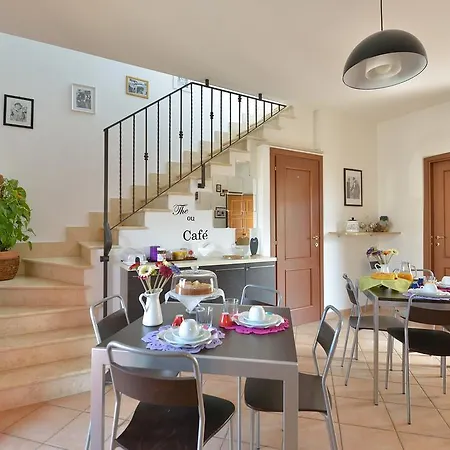 Amarcord B&B-3
