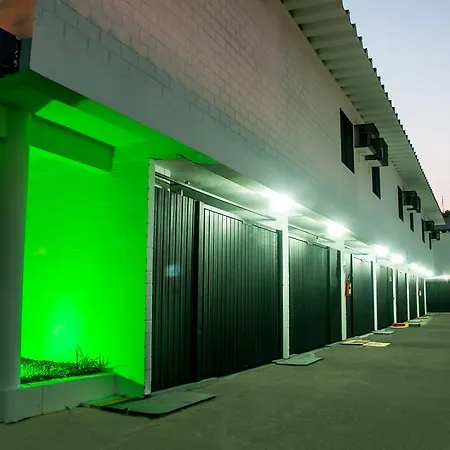 Flash Motel (Adults Only)-2