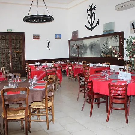 Hotel Restaurant La Camargue-3