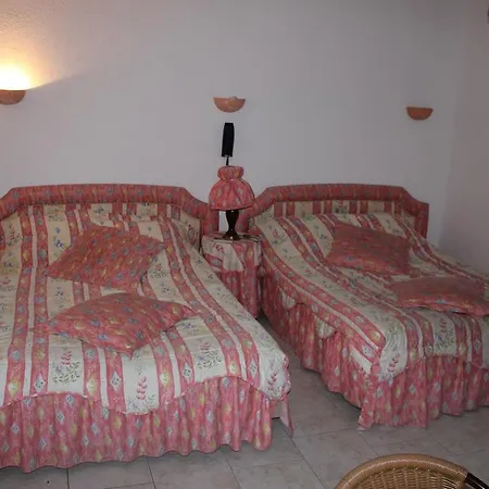 Hotel Restaurant La Camargue-2