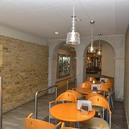 Hostal Linares-3