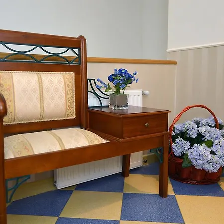 Hostal Linares-2