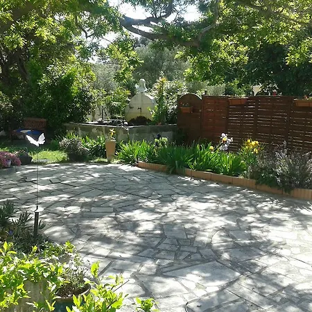B&B Le Clos Des Cigales-2