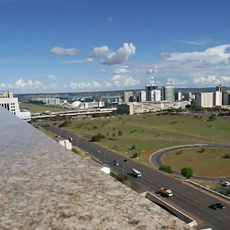 Duplex Apto Setor Hoteleiro Norte com serviço diário de limpeza-2