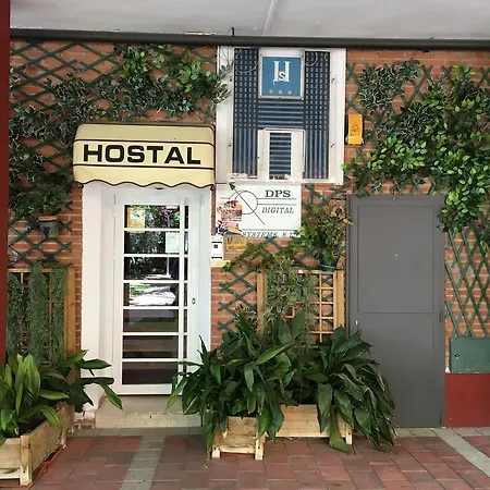 Hostal Tres Cantos-2